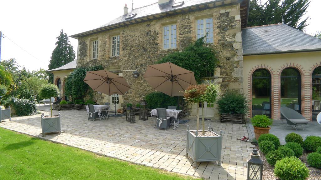 Les Demeures De Marie Bed and Breakfast Pacé Exteriör bild